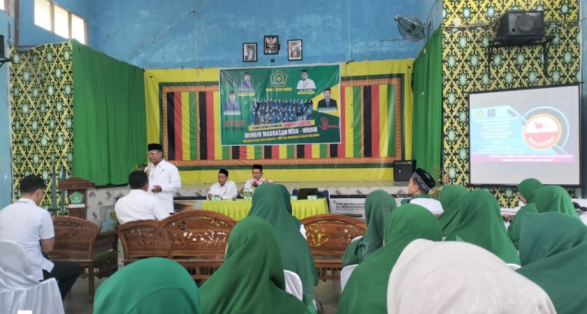 Terus Bergerak Membangun ZI WBK WBBM, Kepala Bidang Pendidikan Madrasah Kanwil Kemenag Aceh ZULKIFLI, S.Ag.,M.Pd Sosialisasi ZI dan Paparkan Indikator Kinerja ASN di MAN 1 Aceh Barat